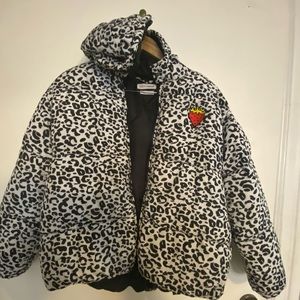 Native Youth Women’s oversized hooded padded jacket with Strawberry size XS